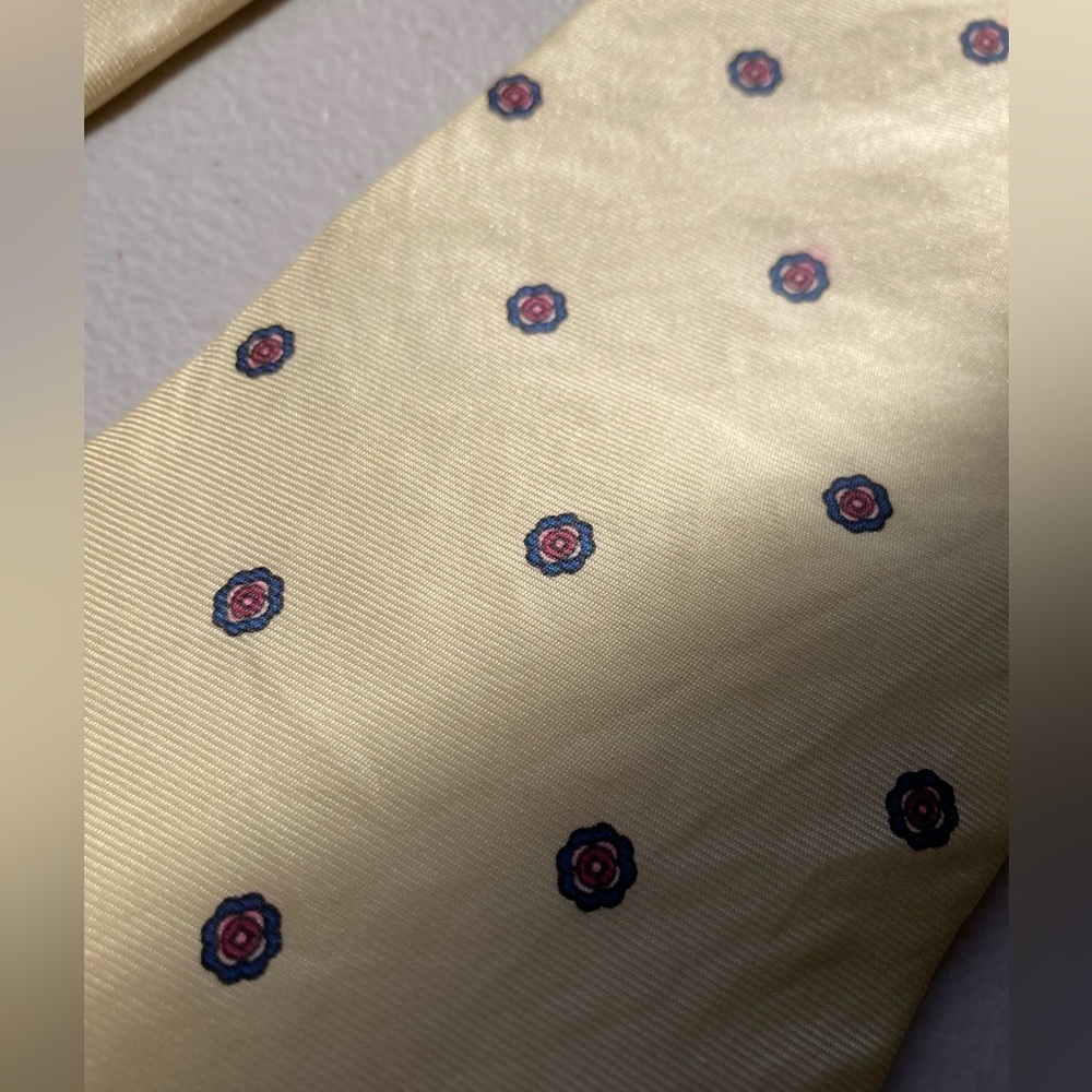 Vintage Christian Dior Light Yellow Silk Red Blue Floral Patterned Neck Tie